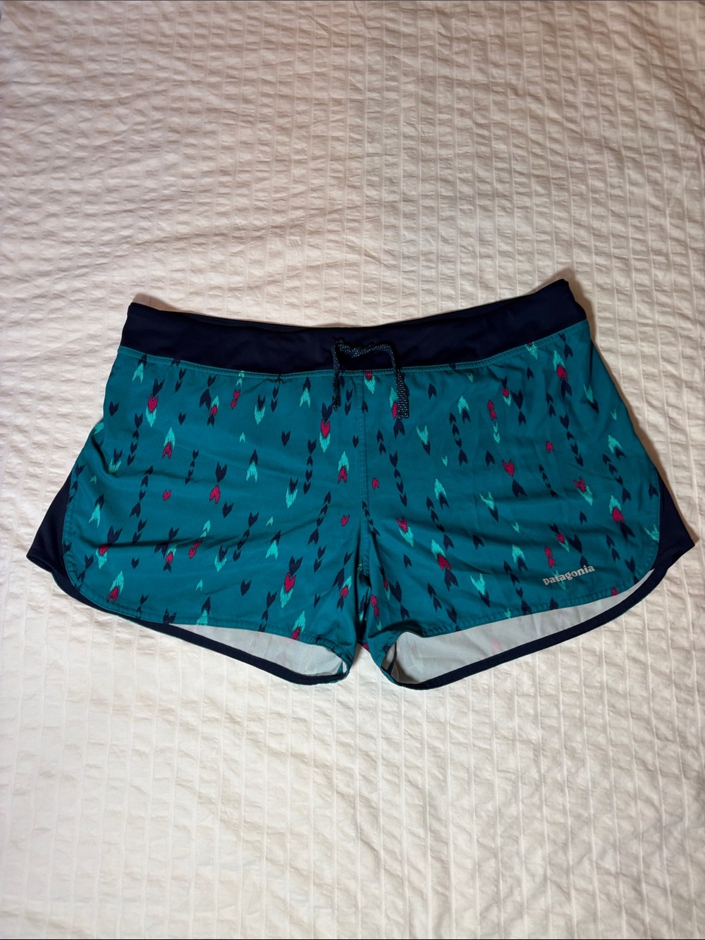 EUC. Patagonia Women's Nine Trails Shorts  Style #57621 Ultimate Crossover Short